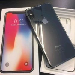 iPhone X 64GB Factory Unlocked 