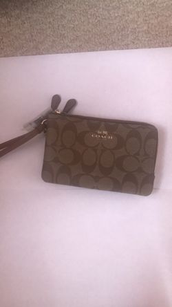 NWT Coach wristlet