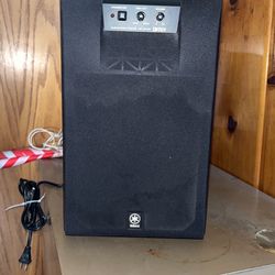 Yamaha Subeoofer