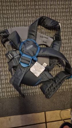 Infantino baby carrier  in great condition