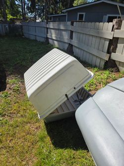 Clamshell car carrier