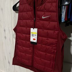 (New) Nike Women’s Red Vest Small