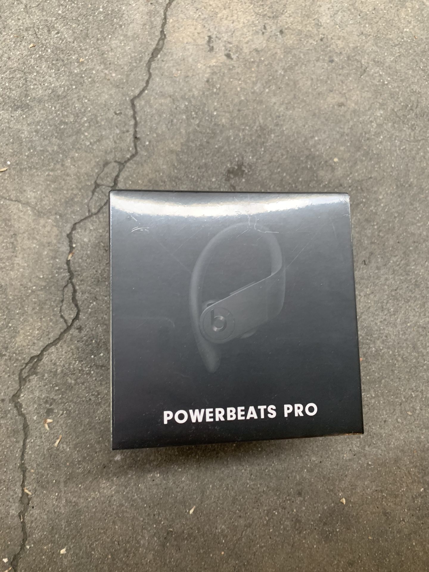 Beats by Dre Powerbeats pro Bluetooth headphones