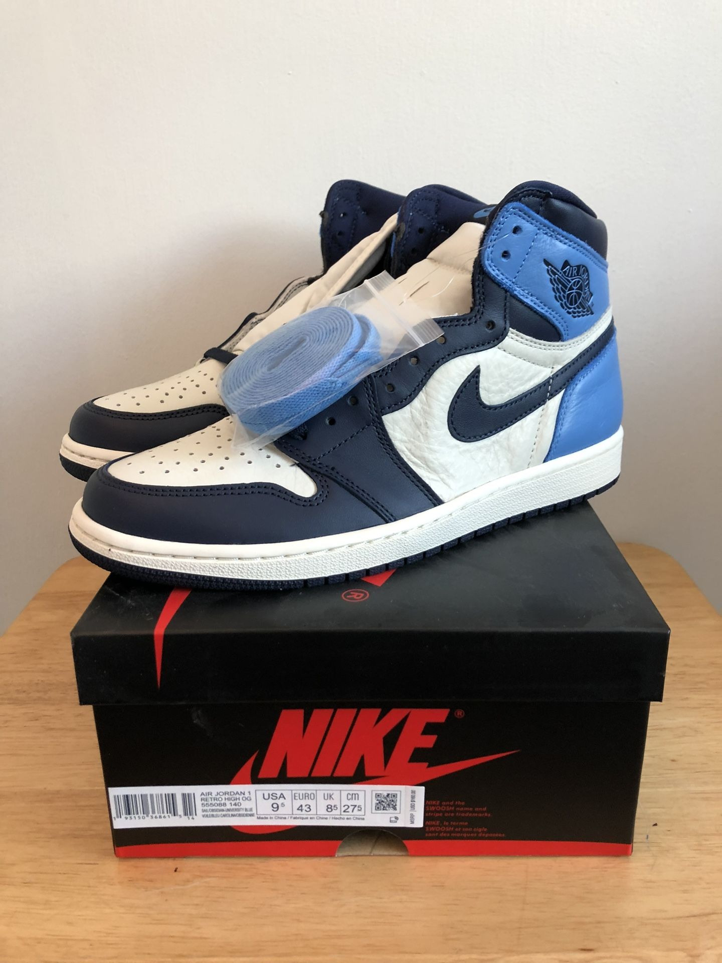 DS Jordan 1 Obsidian size 9.5