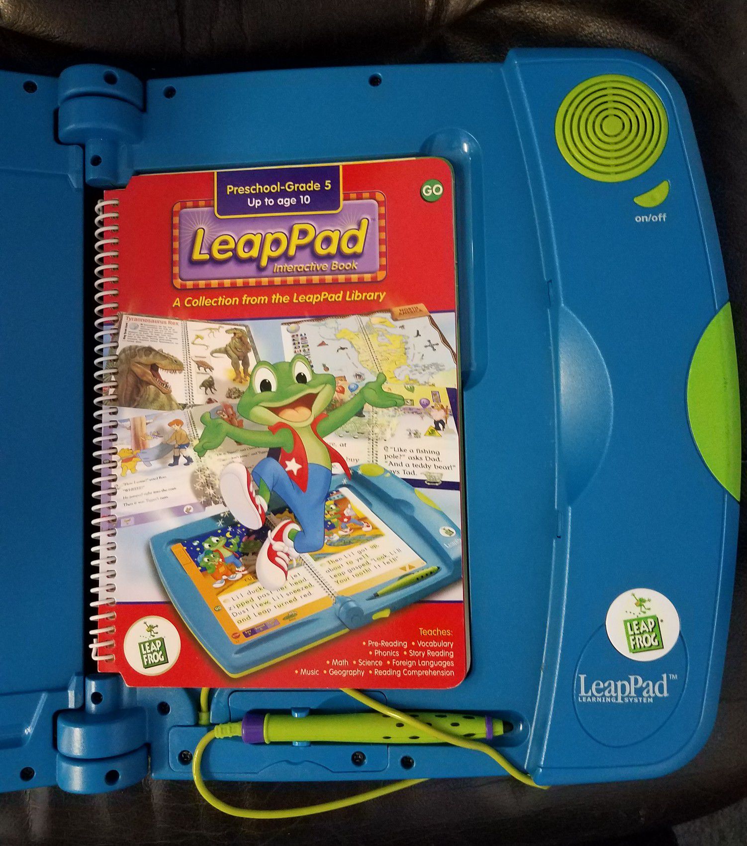 LeapFrog LeapPad Learning System with Storage Bag/Backpack. Starter book and 3 addition