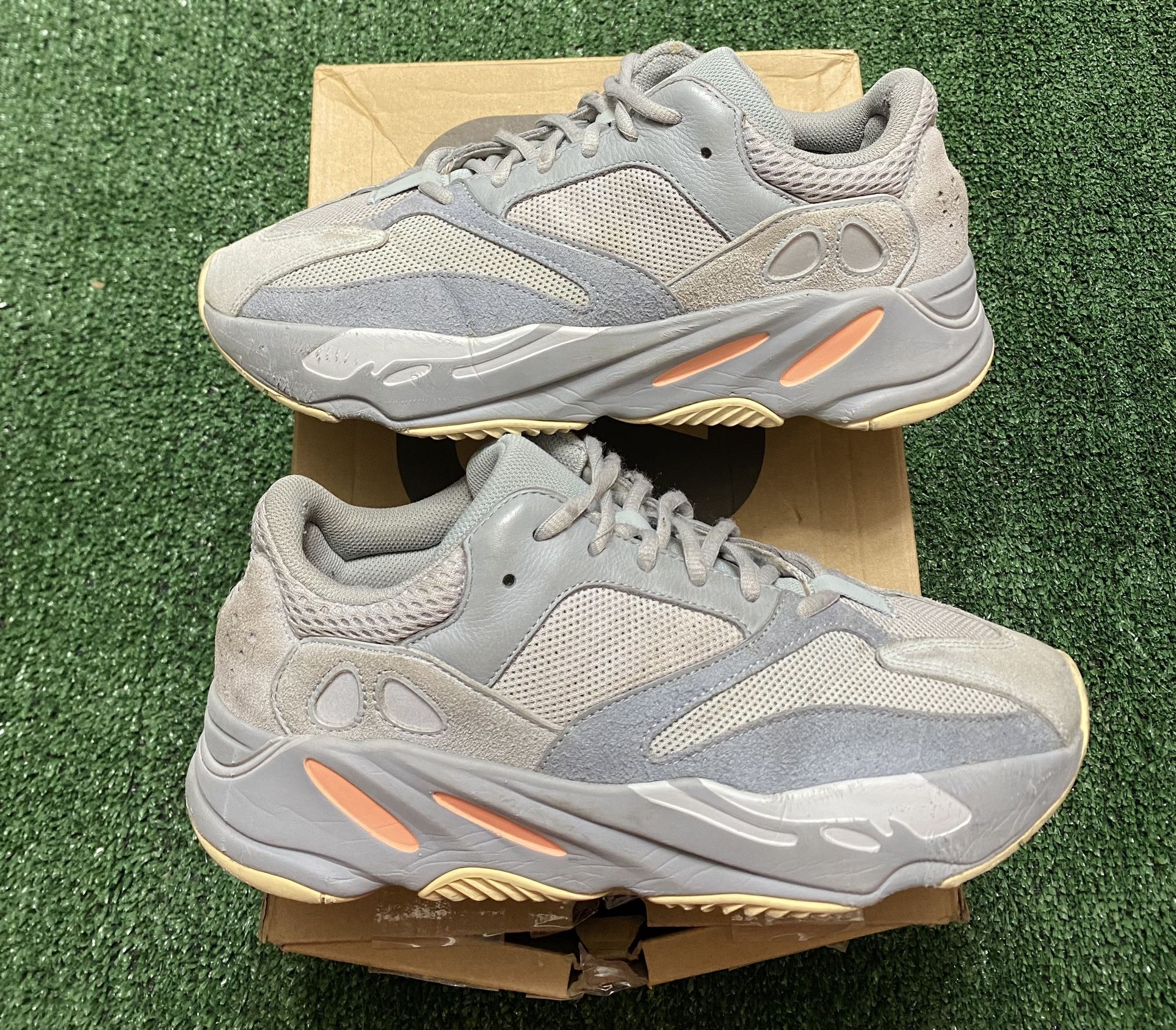 Adidas Yeezy 700 Inertia size 10.5 USED