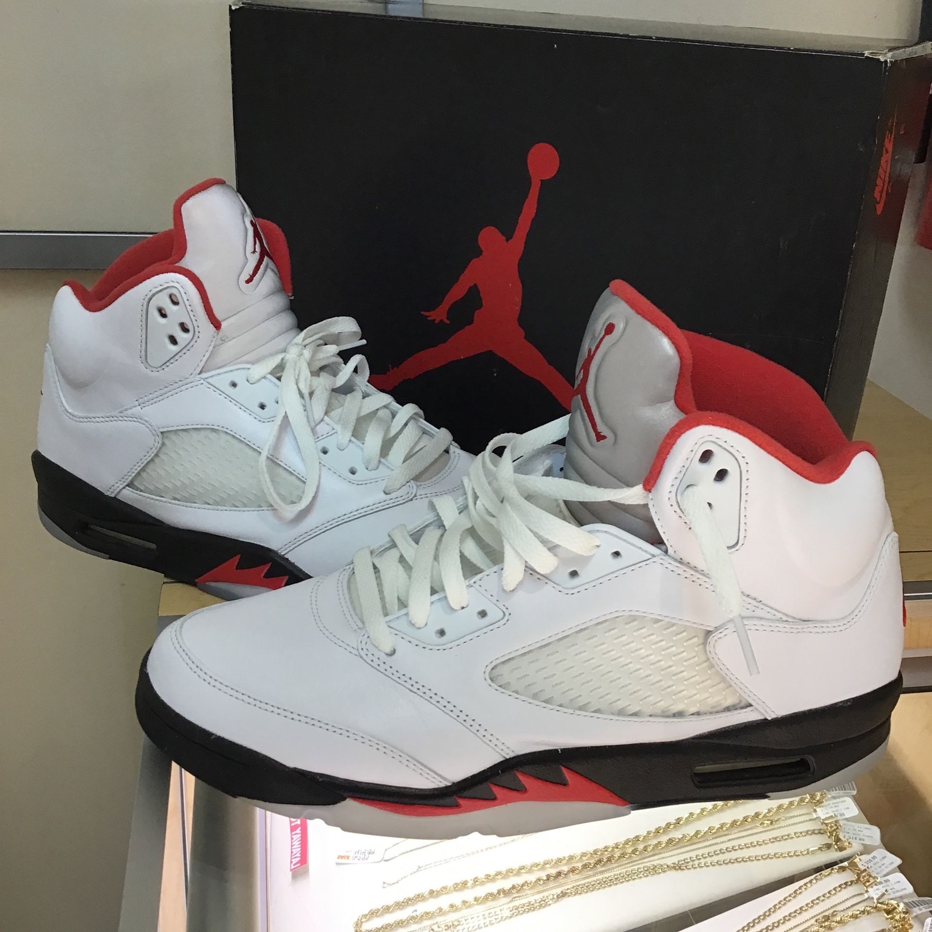 Air Jordan 5 Retro Fire Red 9909