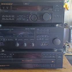AUDIO CONPONECTS AND RECEIVER...SONY AND YAMAHA..