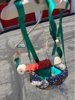 Baby doorway jumper
