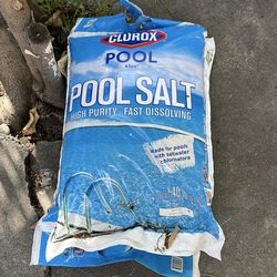 New pool salt 40 LB
