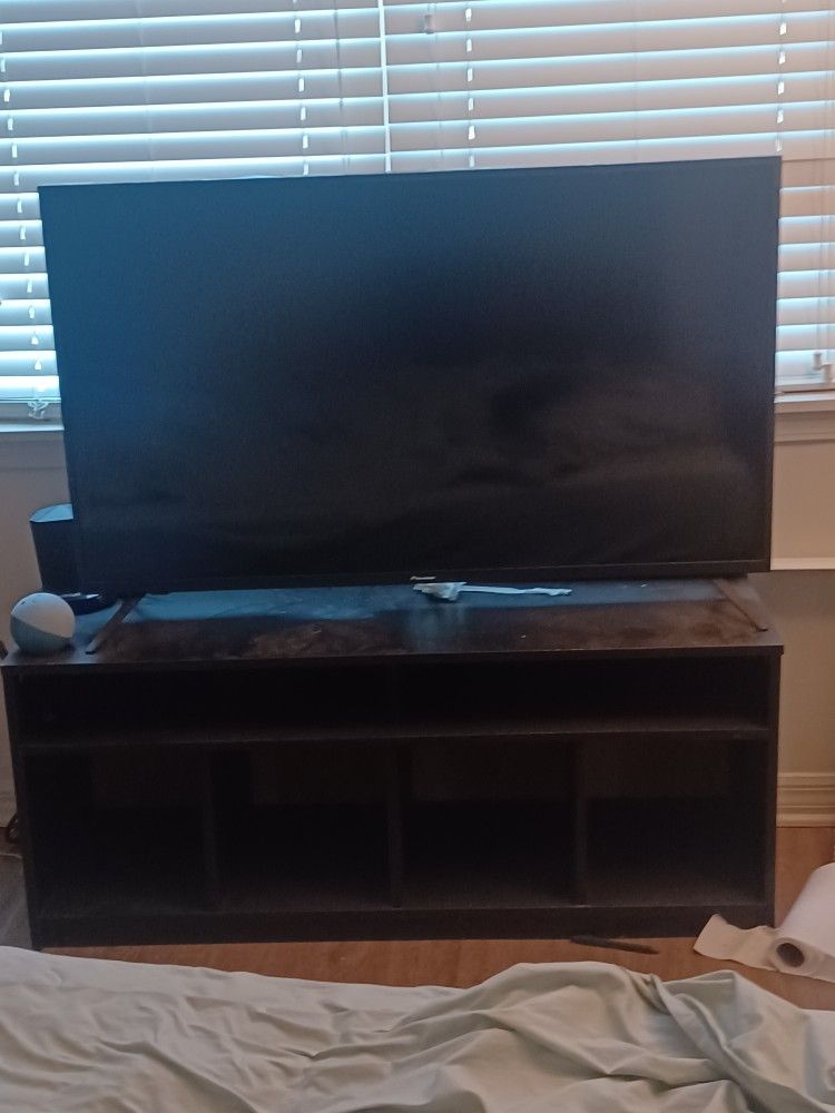 Pioneer 50" Fire TV (Dolby Vision, Ultra HD) – With Box