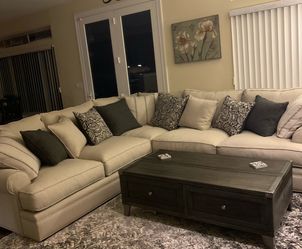 Cindy Crawford Home Sectional Sofa – Neutral Beige – Excellent Condition