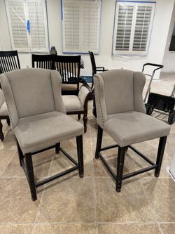 2 KITCHEN BAR STOOLS