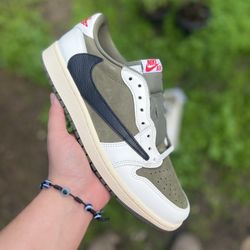 Air Jordan 1 Travis Scott Low