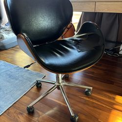Free Mid century Modern Desk Chair