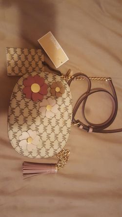 Michael Kors purse