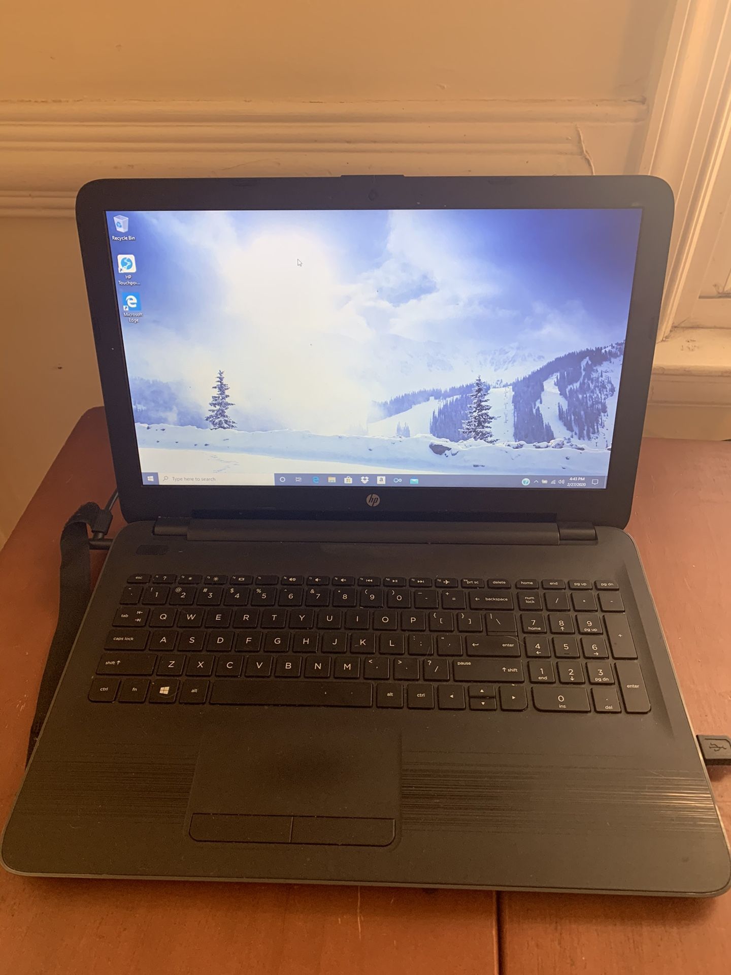 HP 255 G5 Notebook PC AMDQuadCore 4GB Memory 500GB Hard DriveWindows10 15.6 High Def. Display