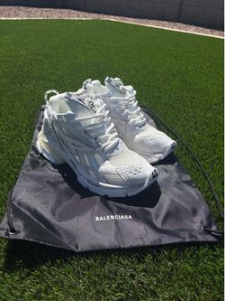 balenciaga runners w bag