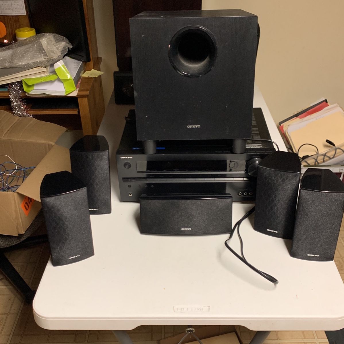 Onkyo Surround Sound Speakers And Sub Woofer With Receiver