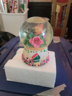 Snow Globe 