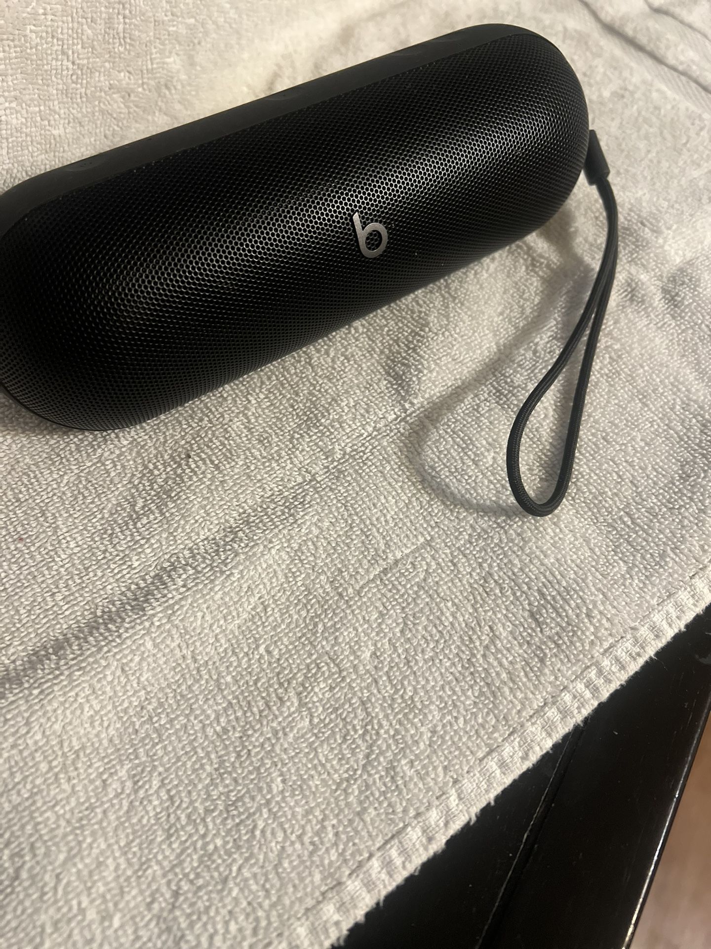 Beats Pill 