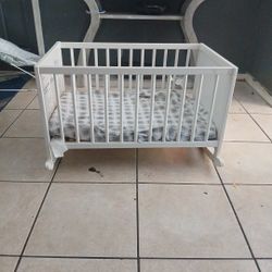 Rocking Baby Bed