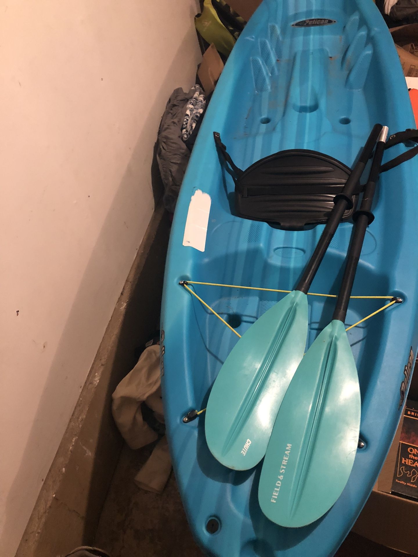 Kayak Bandit 80 NXT by Pelican With Paddle