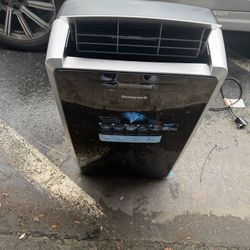 Honeywell Portable Air Conditioner 
