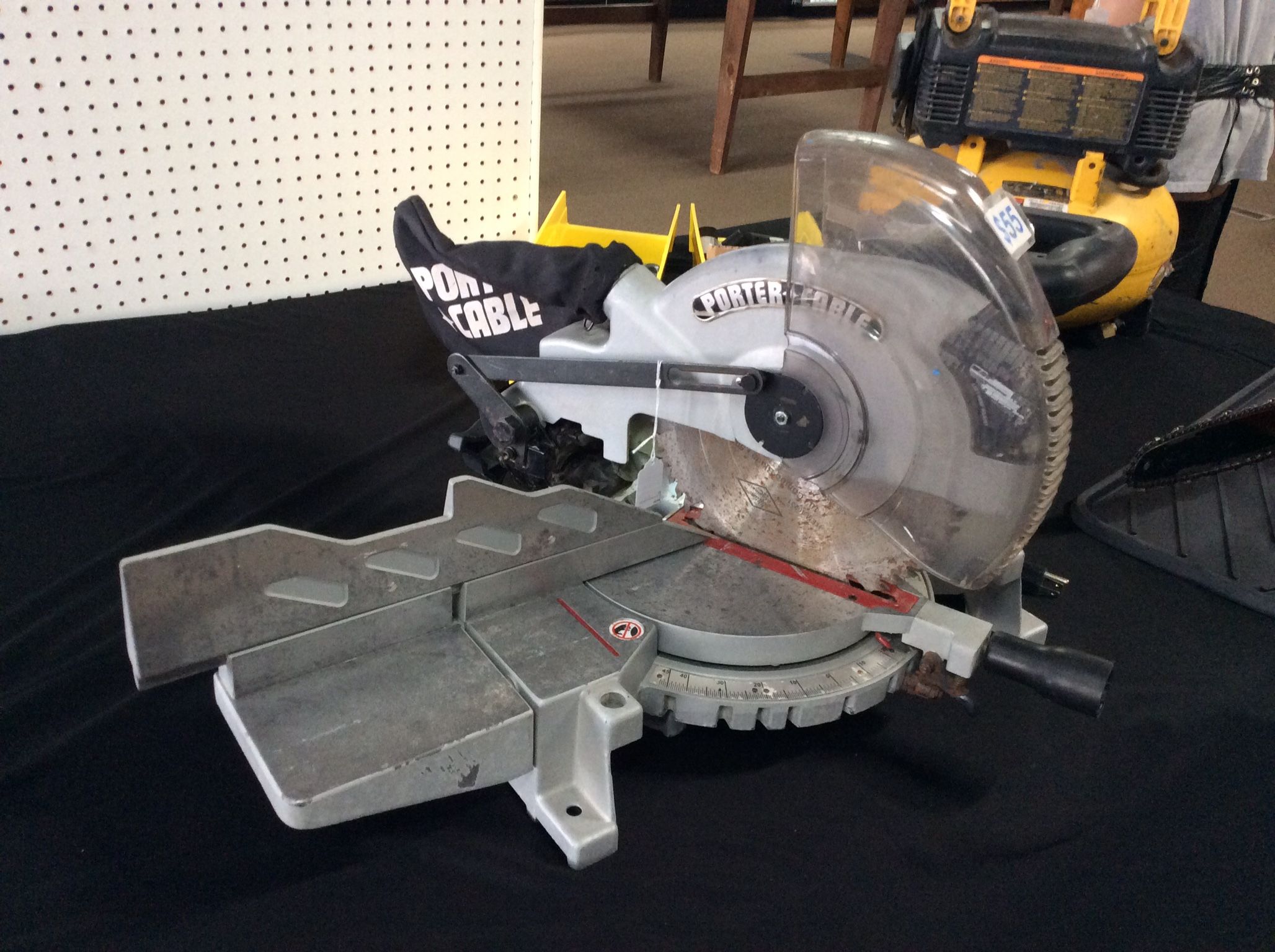 Porter Cable 10” Compound Mitre Saw 439711 2J for Sale in Rockford, IL