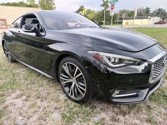 2017 INFINITI Q60