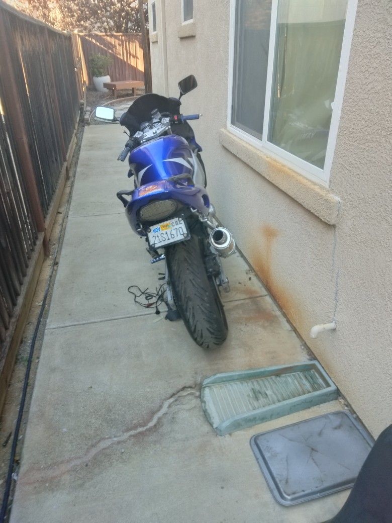 2001 YZF Yamaha