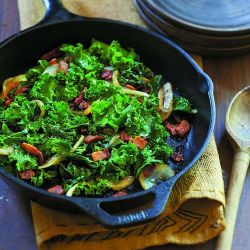 Professionally Seasoned Lodge 12" Cast Iron Skillet Made in USA

