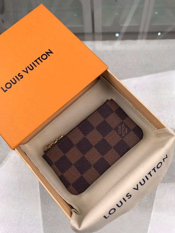 Brand New Authentic Louis Vuitton Ebene Damier Key Pouch (NOW available for Shipment Worldwide & Pickup in NY)