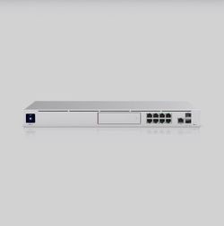 Dream Machine Pro ( UDM-Pro)