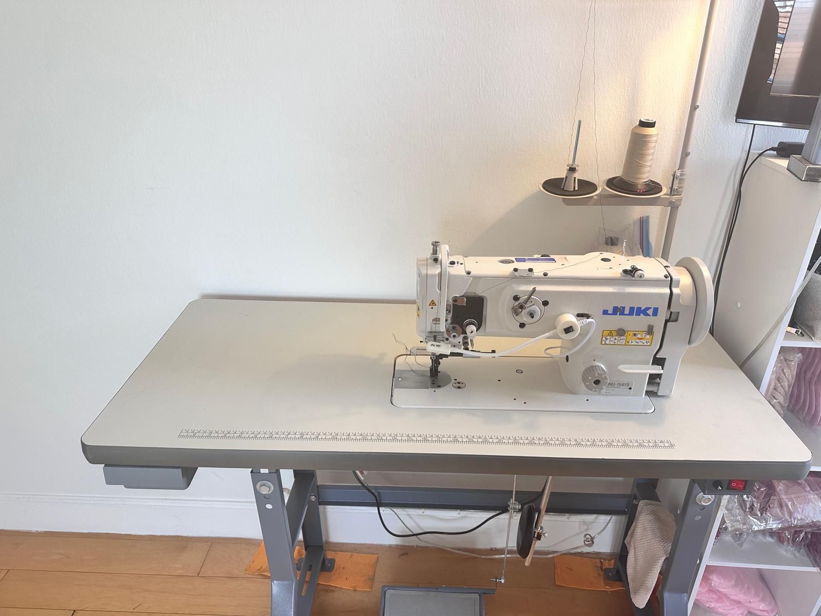 DNU 1541S Juki Corporation Sewing Machine