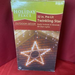 New Christmas Holiday Outdoor 32in Pre-lit Twinkling Star
