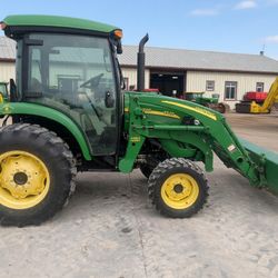 John Deere 4520