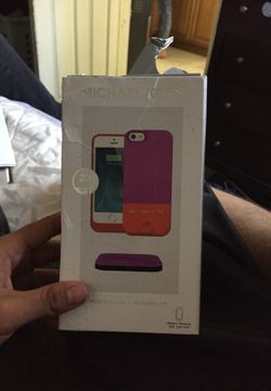 iPhone 5c 5 5s Michael kors portable charger