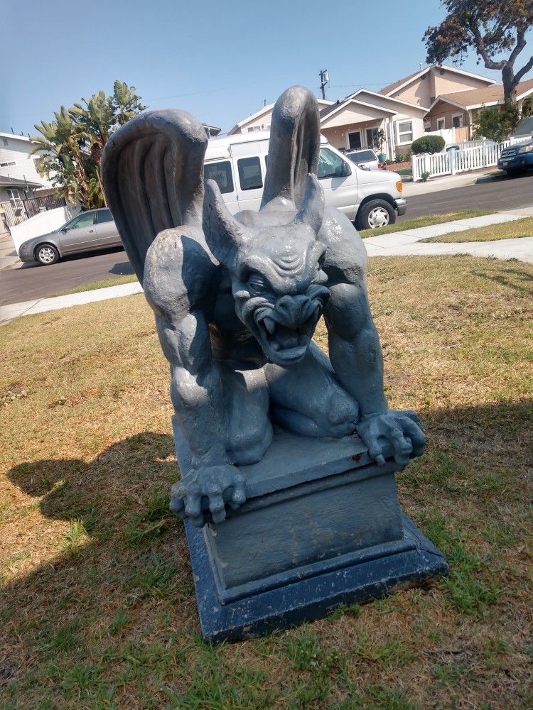 Halloween Ornament. 48" Tall 24" Wide. Fiberglass Weight 40 Lbs Approx.