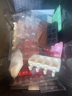 FREE.  Baking/Chocolate Molds