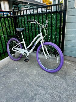 GIANT GLOSS YOUTH CRUISER BIKE 24” Wheels