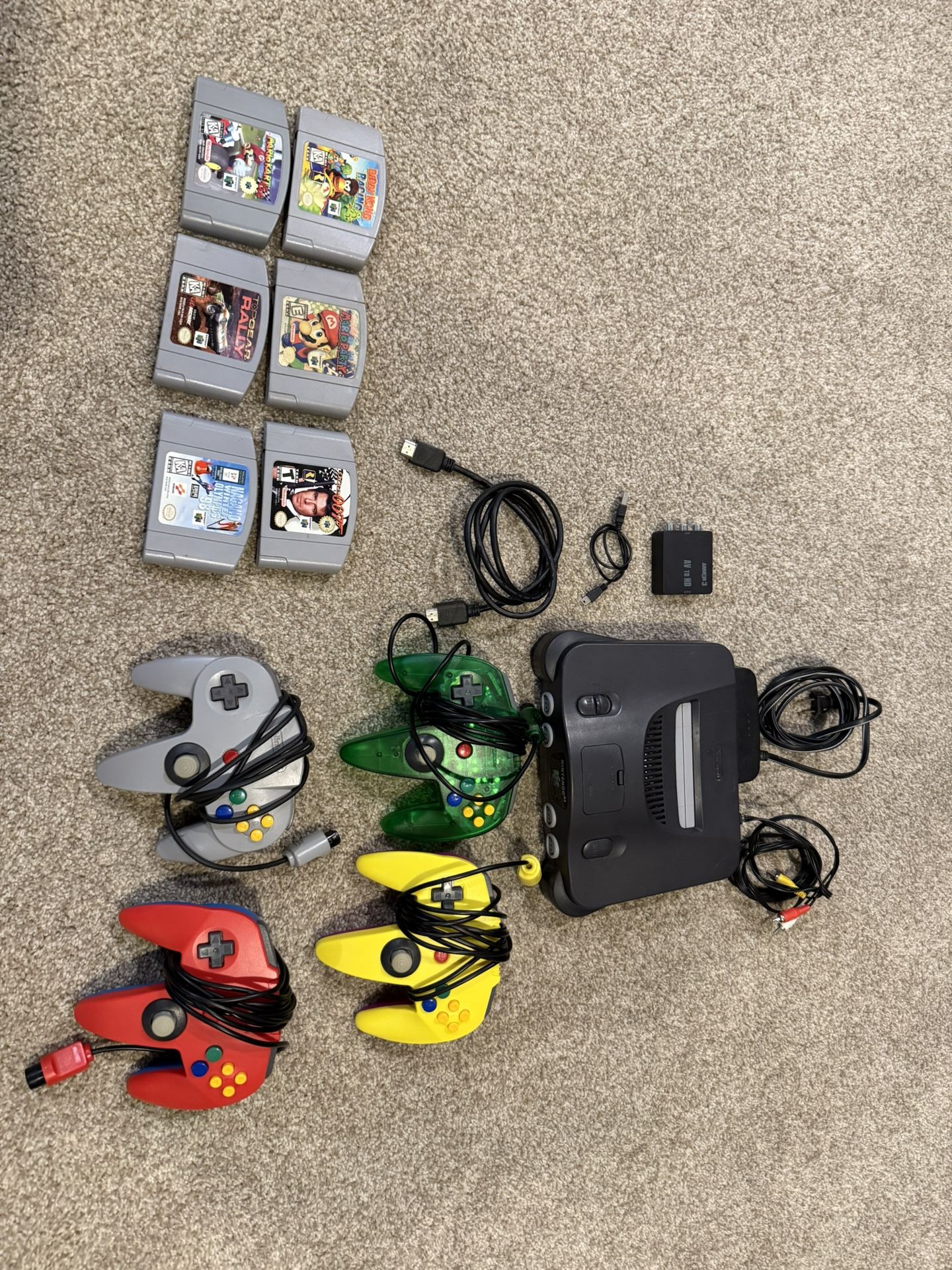 Nintendo N64: 4 Controllers, 6 Games, Including Golden Eye