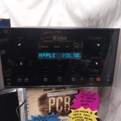 McIntosh MHT100 AV Controller 