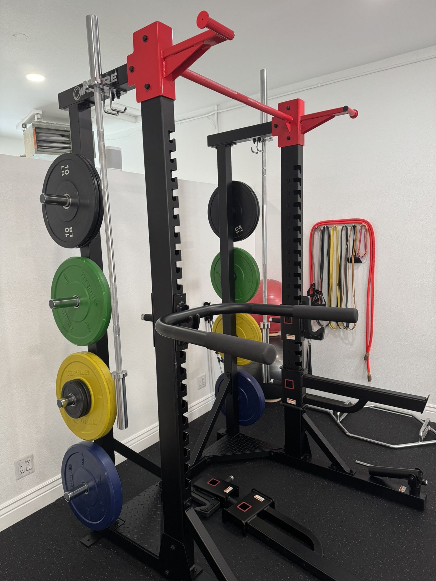 Power Rack With Multi Purpose Attachments