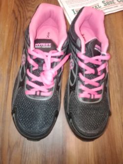 Hytest Women's Steel Toe Slip Resistant Shoes