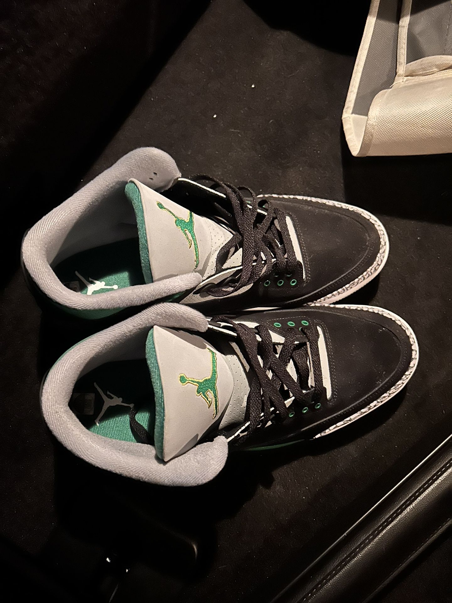 Jordan 3 Pine green