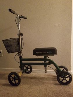 KneeRover Knee Scooter crutches alternative
