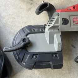 Milwaukee Deep Band Saw 