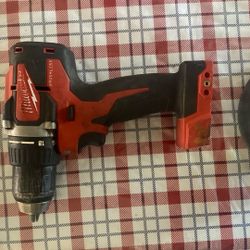 Milwaukee M18 Brushless Drill