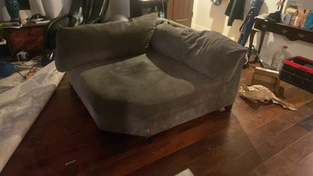 Corner couch free